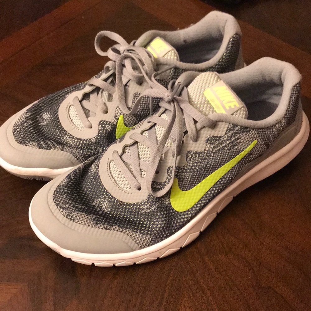 Nike boys 6.5Y